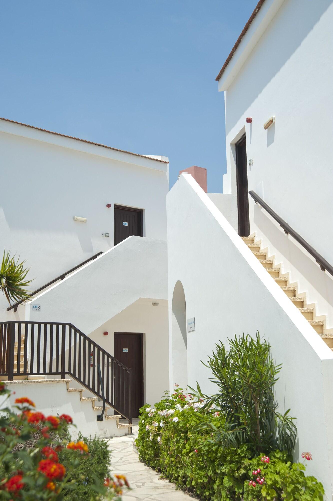 Akti Beach Hotel & Village Resort Klorakas Ngoại thất bức ảnh