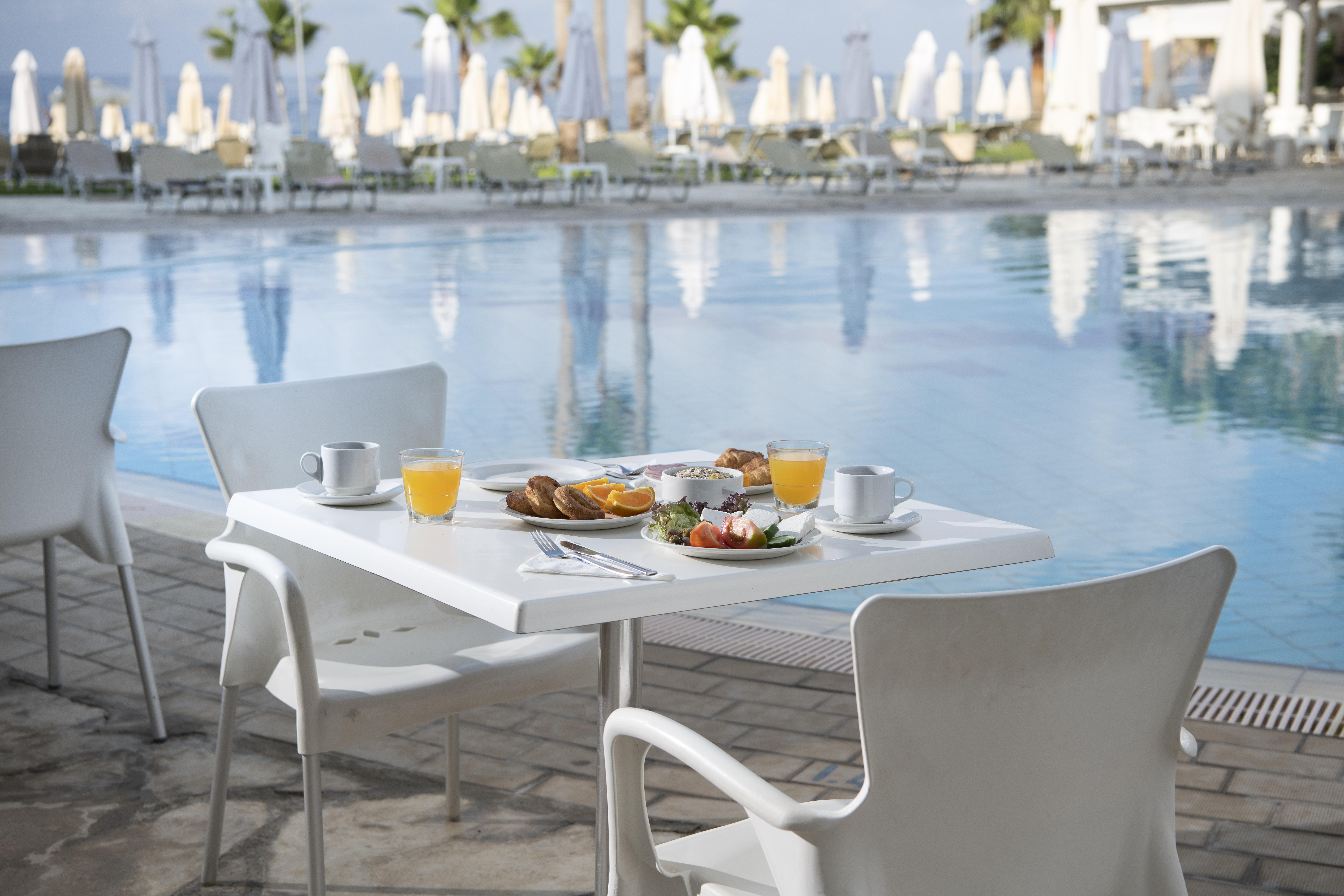 Akti Beach Hotel & Village Resort Klorakas Ngoại thất bức ảnh