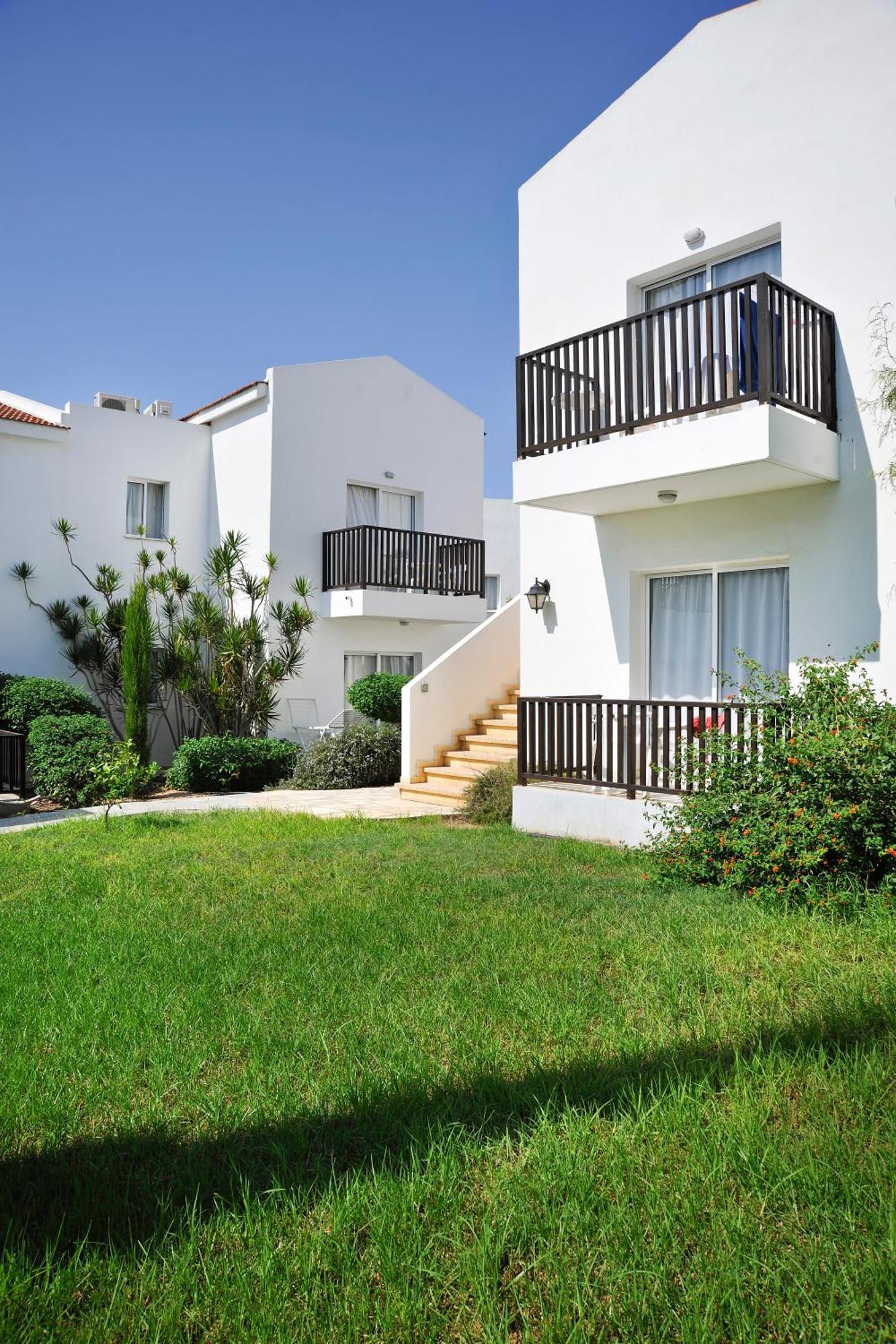 Akti Beach Hotel & Village Resort Klorakas Ngoại thất bức ảnh