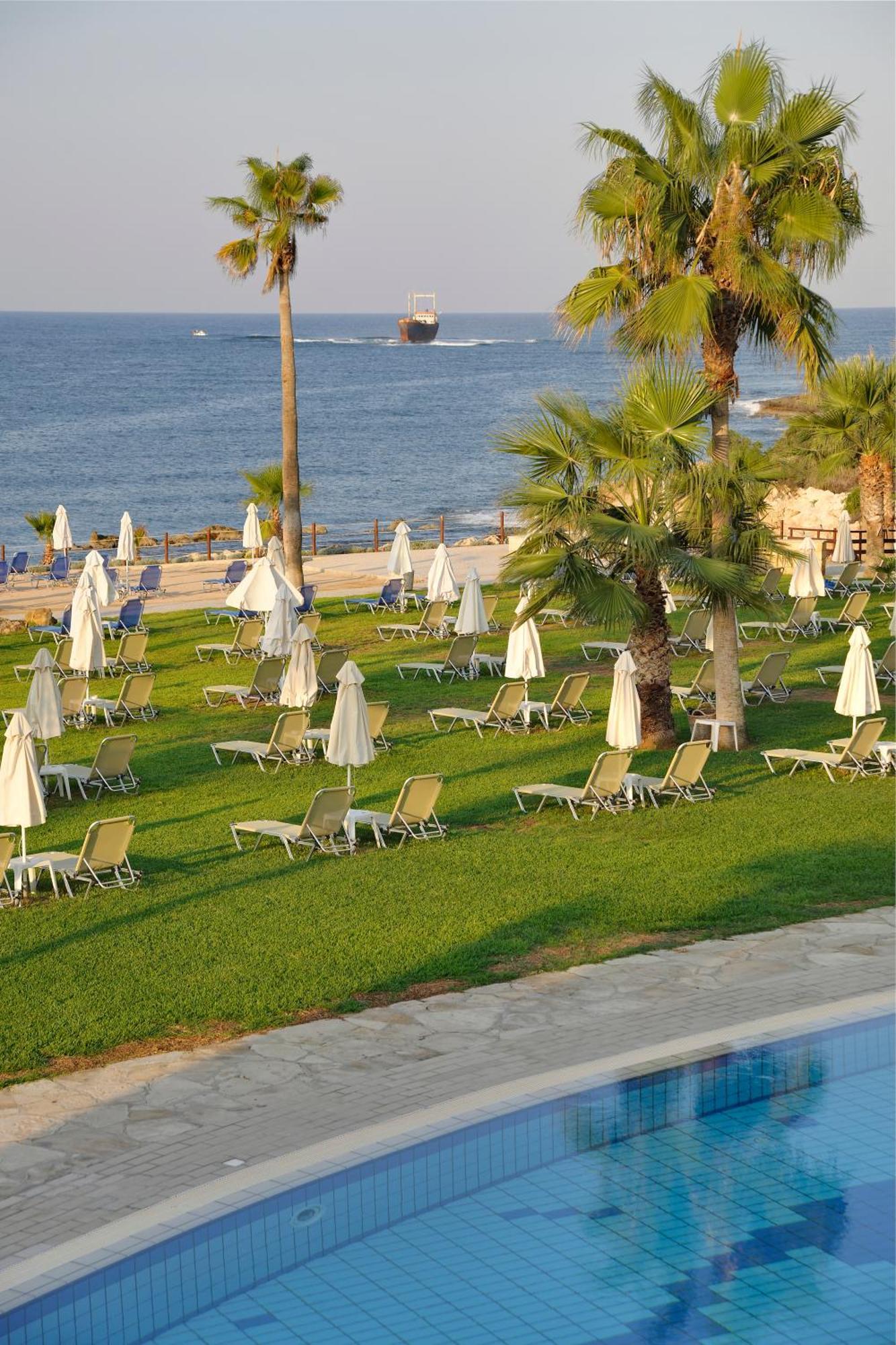 Akti Beach Hotel & Village Resort Klorakas Ngoại thất bức ảnh