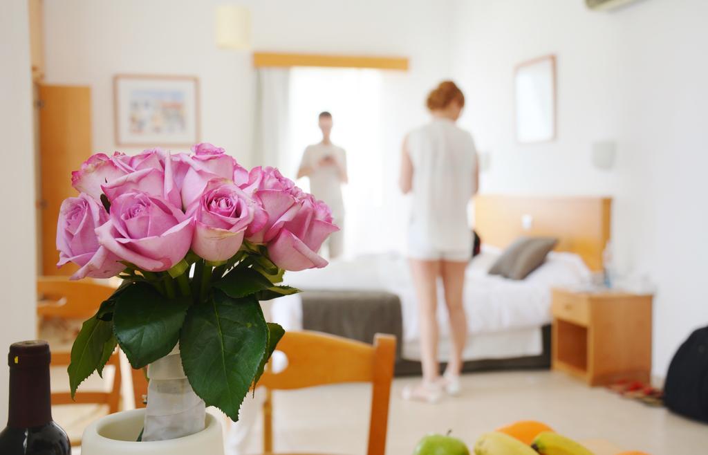 Akti Beach Hotel & Village Resort Klorakas Ngoại thất bức ảnh